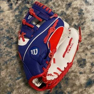 T-ball glove